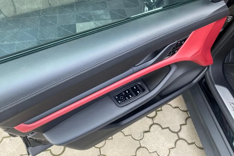 Porsche Taycan din 2021 cu 74.000 km - oferta POR167884 - foto 36