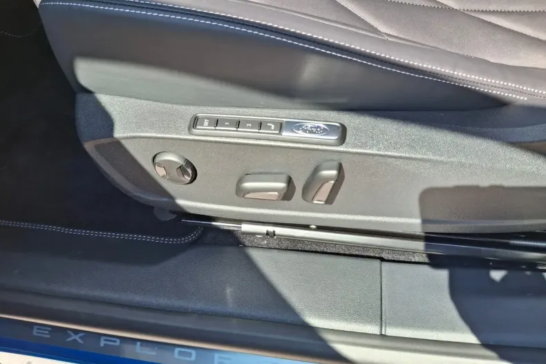 Ford Explorer din 2024 cu 4.500 km - oferta FOR167899 - foto 16