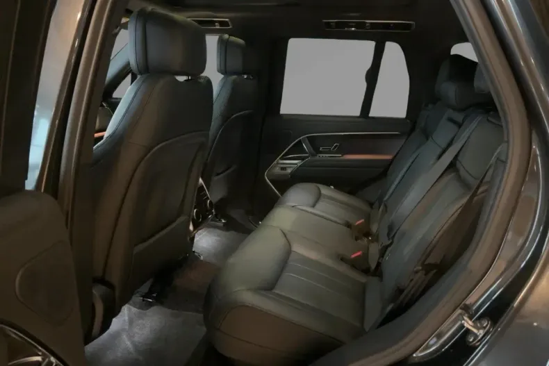 Land Rover Range Rover din 2025 cu 11.630 km - oferta LAN167910 - foto 9