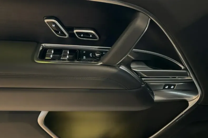 Land Rover Range Rover din 2025 cu 11.630 km - oferta LAN167910 - foto 15