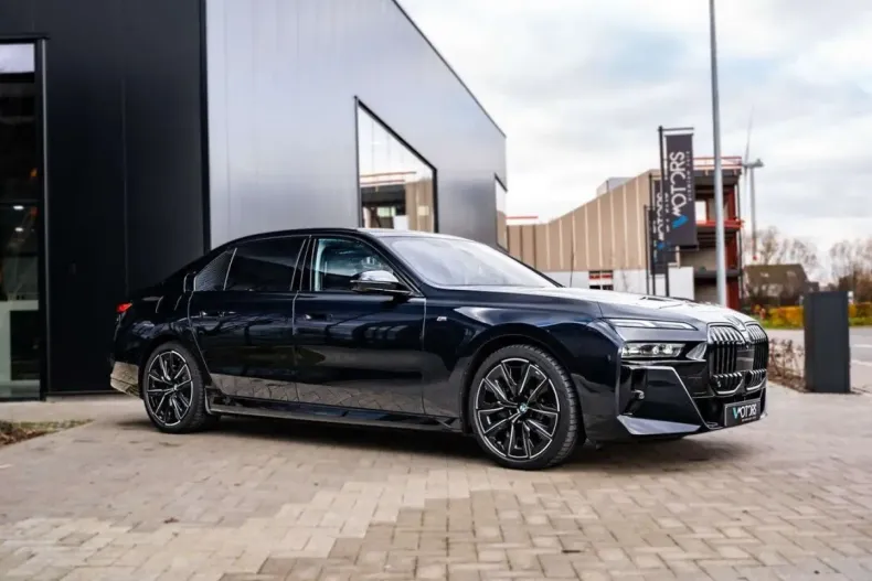 BMW i7 din 2023 cu 65.294 km - oferta BMW167912 - foto 6