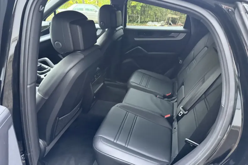 Porsche Cayenne din 2024 cu 39.000 km - oferta POR167917 - foto 12