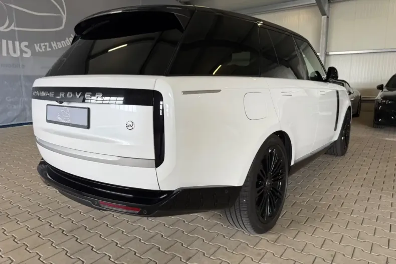 Land Rover Range Rover din 2024 cu 25.000 km - oferta LAN167918 - foto 4