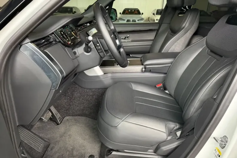 Land Rover Range Rover din 2024 cu 25.000 km - oferta LAN167918 - foto 7