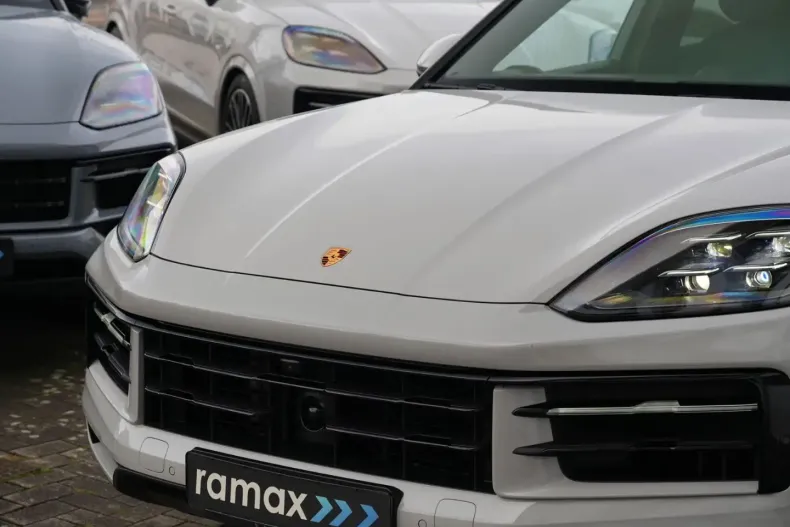 Porsche Cayenne din 2024 cu 24.000 km - oferta POR167922 - foto 11