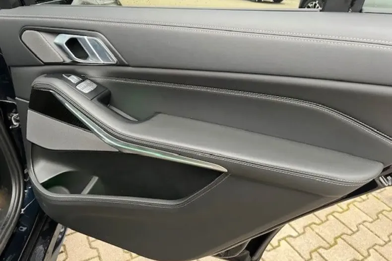 BMW X7 din 2024 cu 29.560 km - oferta BMW167925 - foto 8