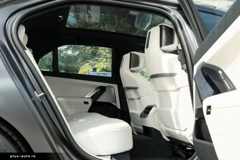 BMW 750 din 2023 cu 46.100 km - oferta BMW167949 - foto 23