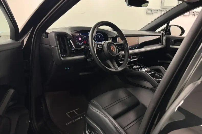 Porsche Cayenne din 2025 cu 10.422 km - oferta POR167963 - foto 3