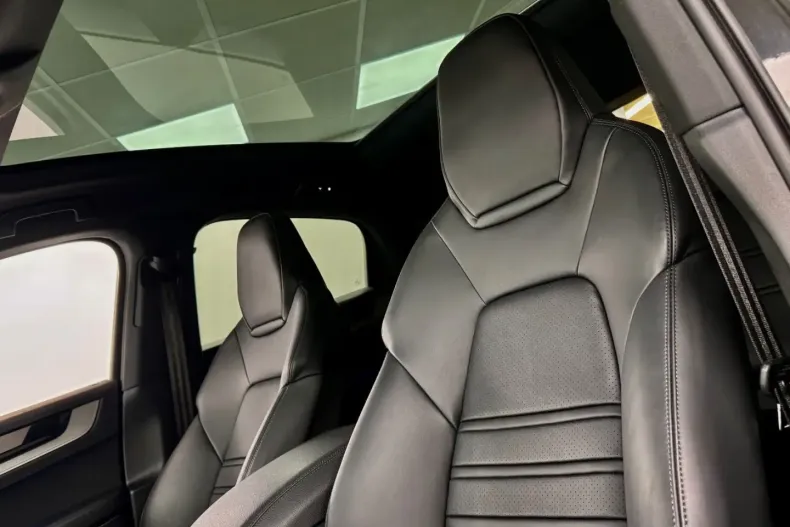 Porsche Cayenne din 2025 cu 10.422 km - oferta POR167963 - foto 7