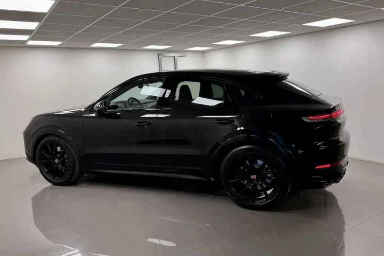 Porsche Cayenne din 2025 cu 10.422 km - oferta POR167963 - foto 16