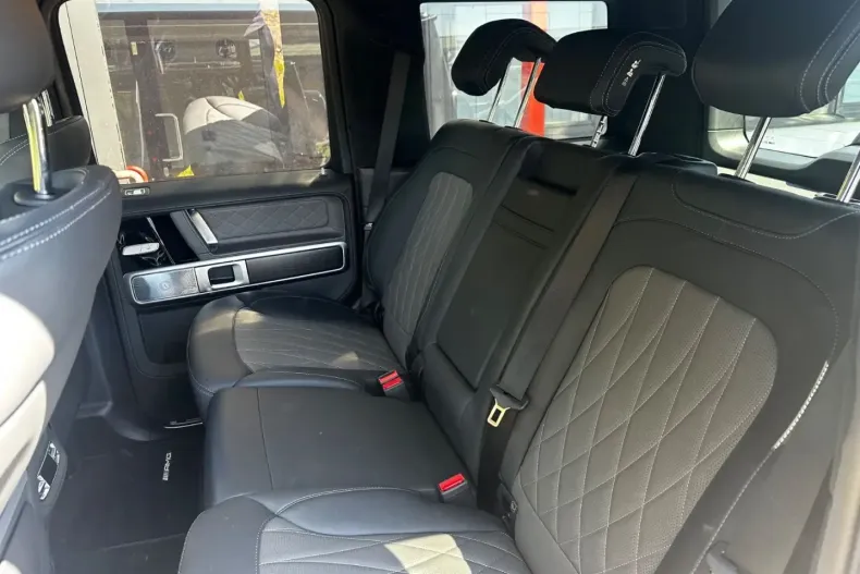 Mercedes-Benz G 500 din 2024 cu 8.800 km - oferta MER167965 - foto 10