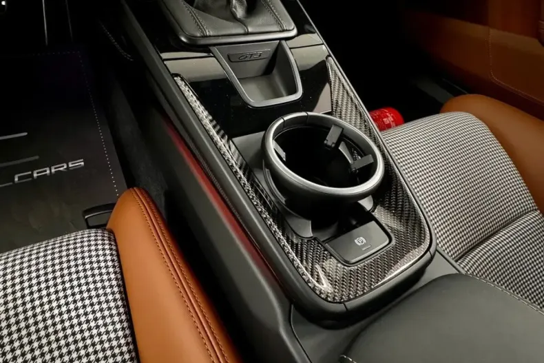 Porsche 992 din 2023 cu 2.122 km - oferta POR167967 - foto 10