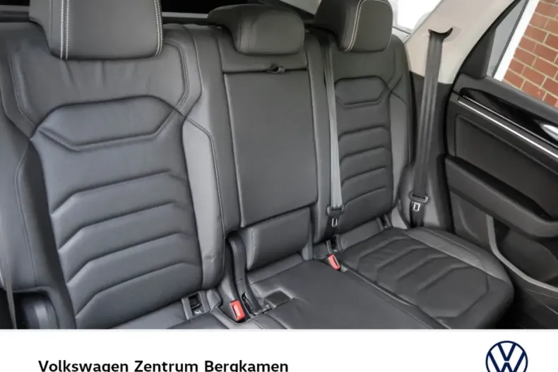 Volkswagen Touareg din 2024 cu 17.395 km - oferta VOL167986 - foto 4