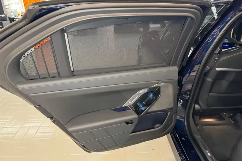 BMW 740 din 2024 cu 14.551 km - oferta BMW167998 - foto 29