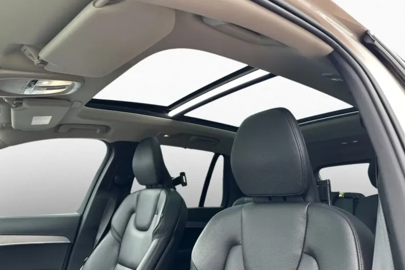 Volvo XC90 din 2023 cu 59.500 km - oferta VOL168013 - foto 5