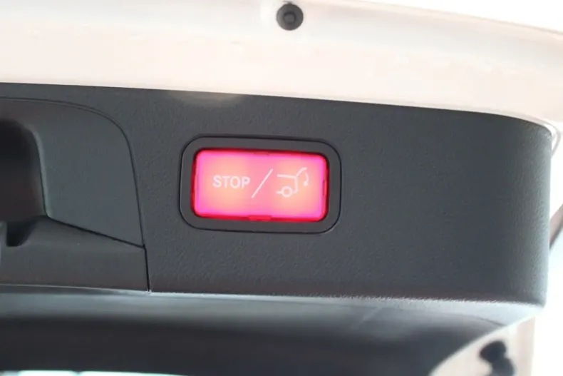 Mercedes-Benz GLC 220 din 2021 cu 94.222 km - oferta MER168021 - foto 10