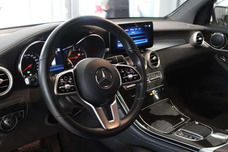 Mercedes-Benz GLC 220 din 2021 cu 94.222 km - oferta MER168021 - foto 11