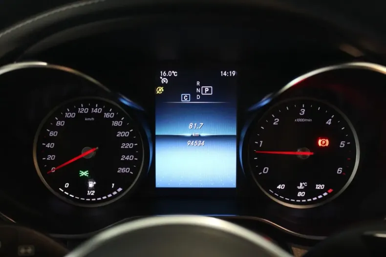 Mercedes-Benz GLC 220 din 2021 cu 94.222 km - oferta MER168021 - foto 15