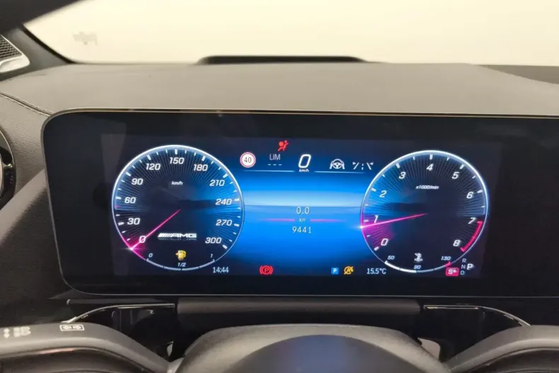 Mercedes-Benz GLA 45 AMG din 2023 cu 9.423 km - oferta MER168034 - foto 13