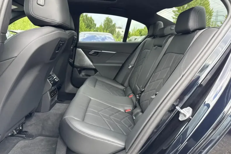 BMW 520 din 2024 cu 24.526 km - oferta BMW168065 - foto 12