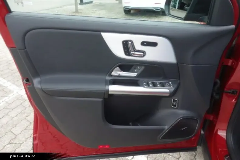 Mercedes-Benz EQA din 2023 cu 11.987 km - oferta MER168081 - foto 10