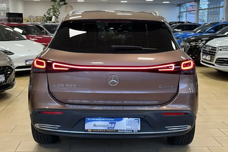 Mercedes-Benz EQA din 2022 cu 45.680 km - oferta MER168083 - foto 5