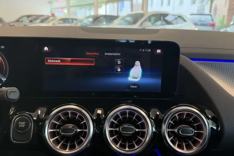 Mercedes-Benz EQA din 2022 cu 45.680 km - oferta MER168083 - foto 15