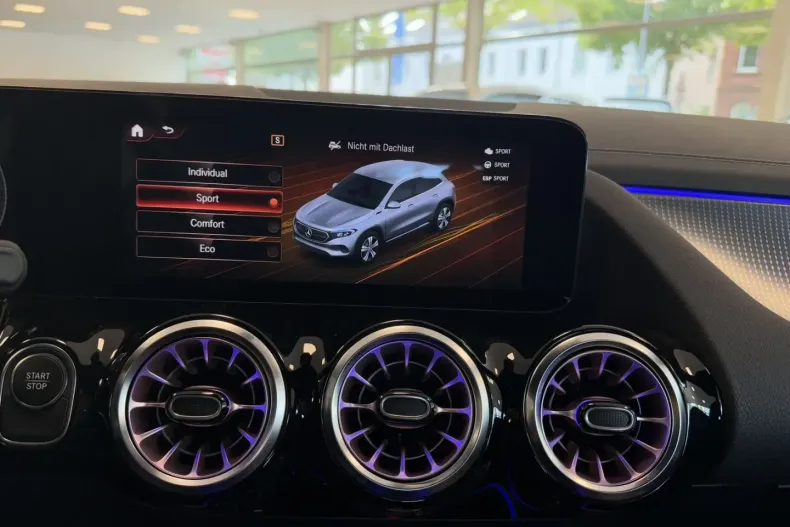 Mercedes-Benz EQA din 2022 cu 45.680 km - oferta MER168083 - foto 17