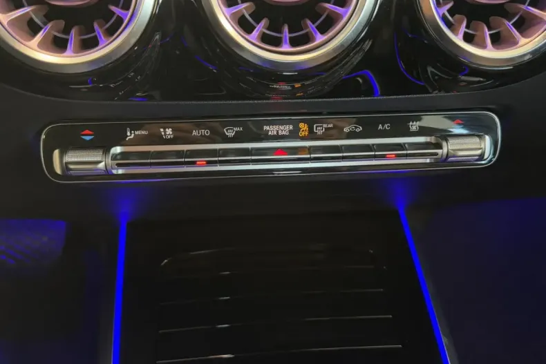 Mercedes-Benz EQA din 2022 cu 45.680 km - oferta MER168083 - foto 19