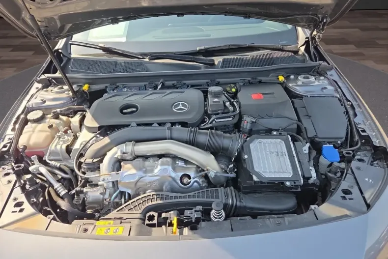 Mercedes-Benz A 250 din 2024 cu 16.600 km - oferta MER168087 - foto 12