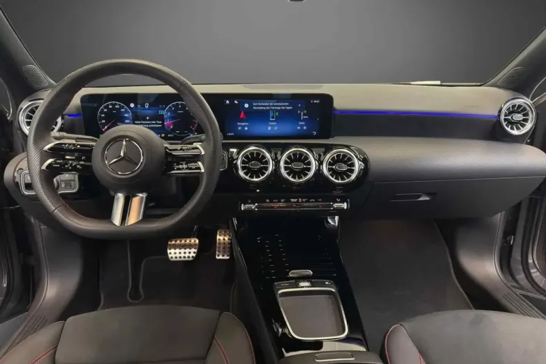 Mercedes-Benz A 250 din 2024 cu 7.943 km - oferta MER168090 - foto 17