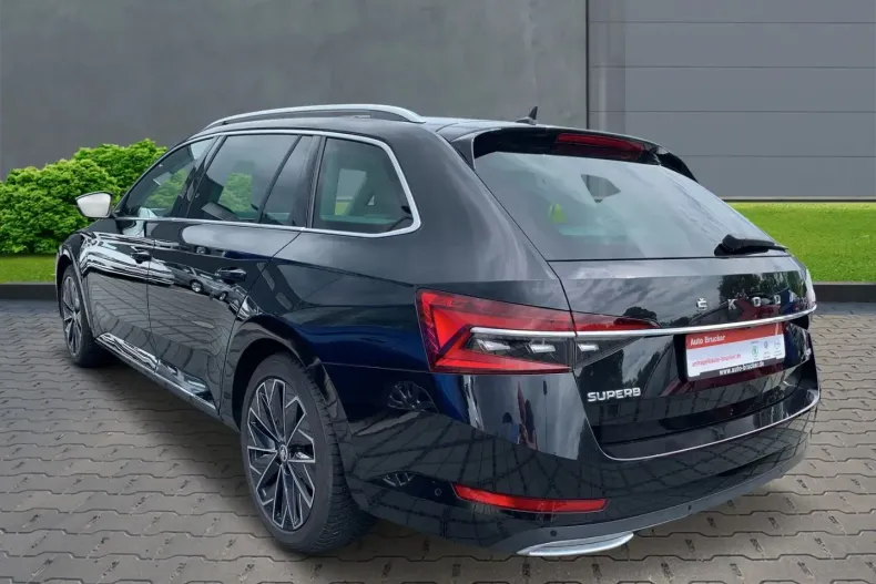 Skoda Superb din 2023 cu 45.000 km - oferta SKO168097 - foto 2