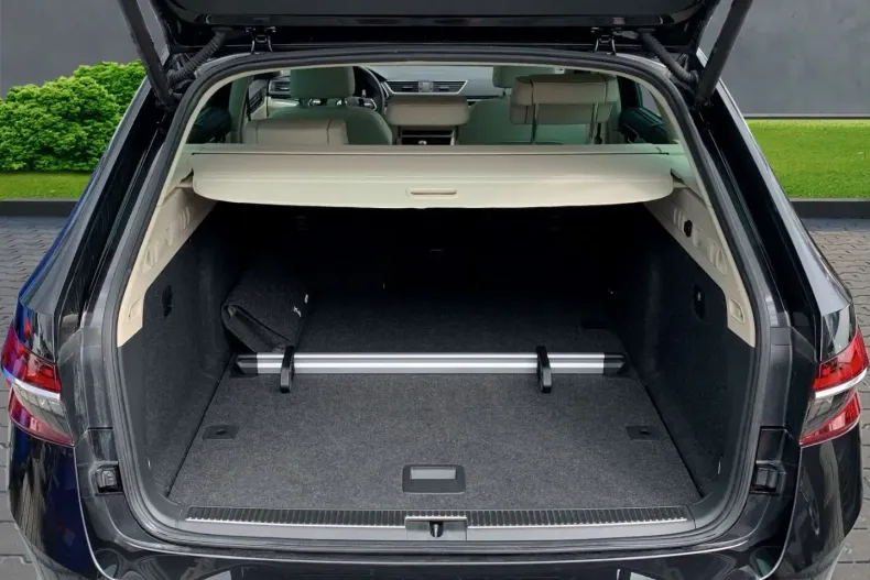 Skoda Superb din 2023 cu 45.000 km - oferta SKO168097 - foto 5