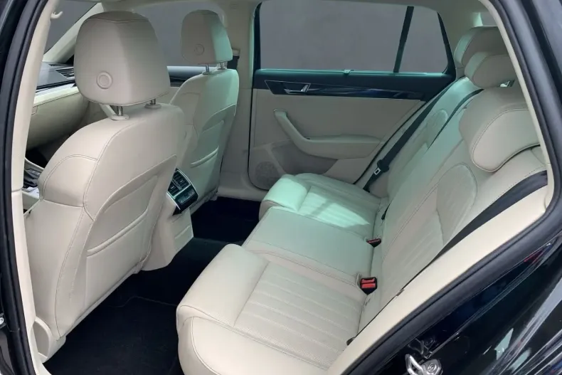 Skoda Superb din 2023 cu 45.000 km - oferta SKO168097 - foto 11