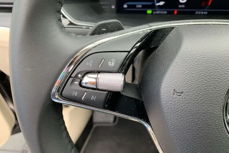 Skoda Superb din 2023 cu 45.000 km - oferta SKO168097 - foto 15