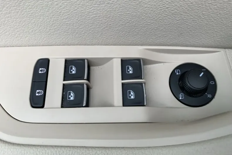 Skoda Superb din 2023 cu 45.000 km - oferta SKO168097 - foto 17