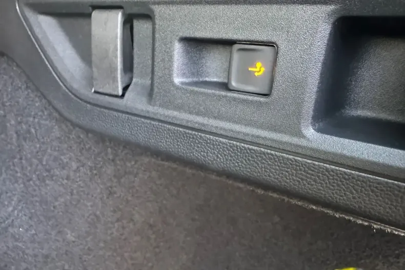 Skoda Superb din 2024 cu 23.000 km - oferta SKO168098 - foto 12