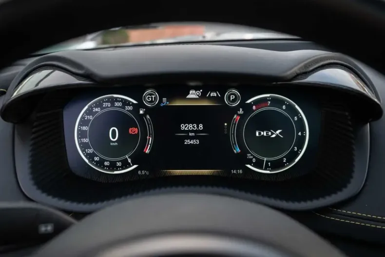 Aston Martin DBX din 2023 cu 25.500 km - oferta AST168100 - foto 6