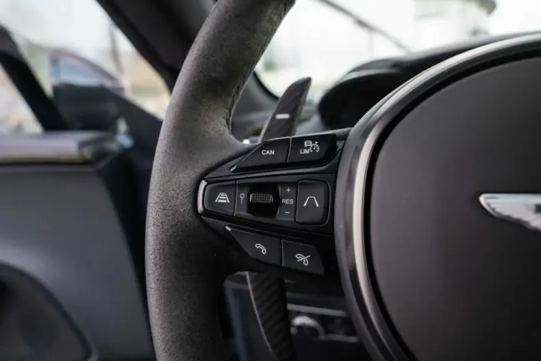 Aston Martin DBX din 2023 cu 25.500 km - oferta AST168100 - foto 33