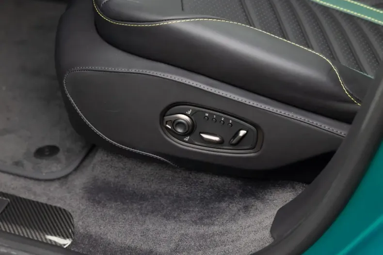 Aston Martin DBX din 2024 cu 14.740 km - oferta AST168102 - foto 19