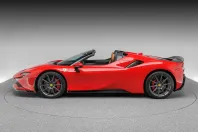 Ferrari SF90 din 2023 cu 2.600 km - oferta FER168104 - foto 2
