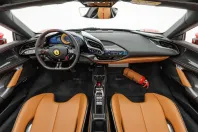 Ferrari SF90 din 2023 cu 2.600 km - oferta FER168104 - foto 4