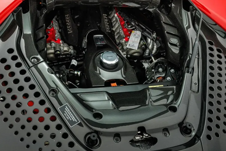 Ferrari SF90 din 2023 cu 2.600 km - oferta FER168104 - foto 27