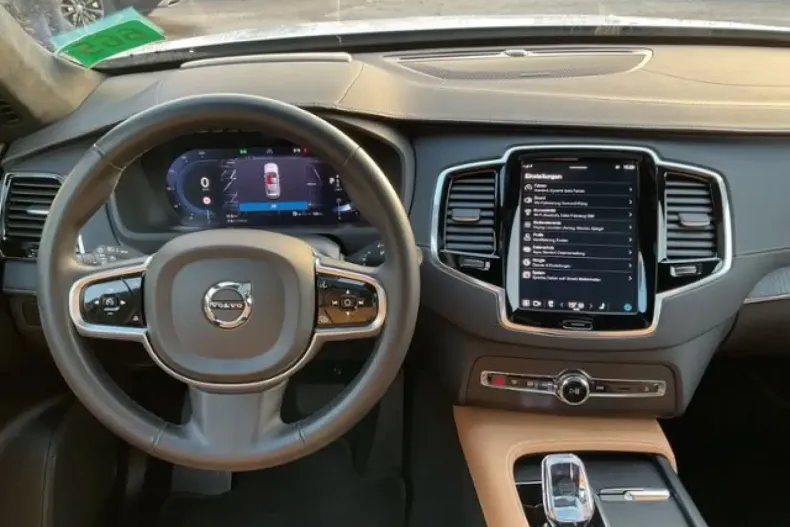 Volvo XC90 din 2023 cu 53.100 km - oferta VOL168114 - foto 10