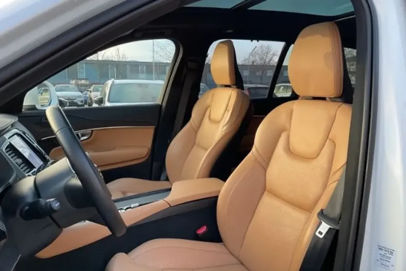 Volvo XC90 din 2023 cu 53.100 km - oferta VOL168114 - foto 14