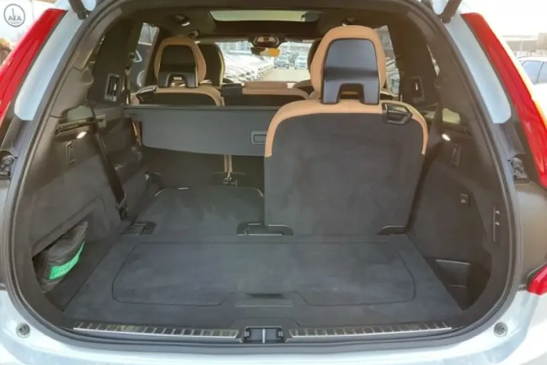 Volvo XC90 din 2023 cu 53.100 km - oferta VOL168114 - foto 18