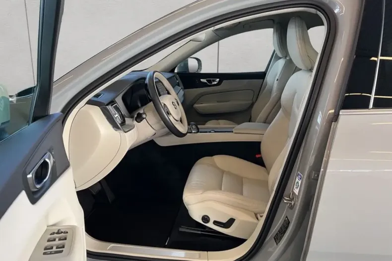 Volvo XC60 din 2024 cu 20.019 km - oferta VOL168116 - foto 10