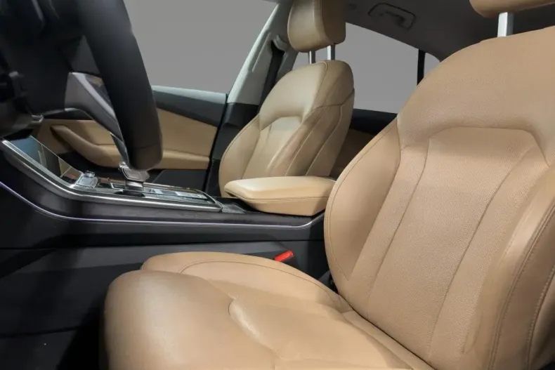 Audi Q8 din 2022 cu 47.920 km - oferta AUD168118 - foto 5