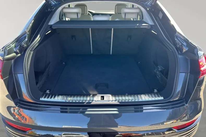 Audi Q8 din 2023 cu 21.890 km - oferta AUD168119 - foto 10