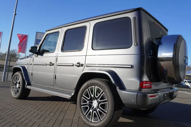 Mercedes-Benz G 450 din 2024 cu 2.400 km - oferta MER168123 - foto 13